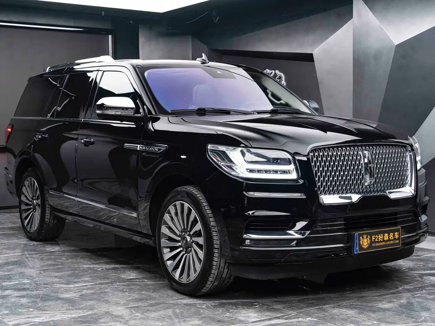 LINCOLN NAVIGATOR