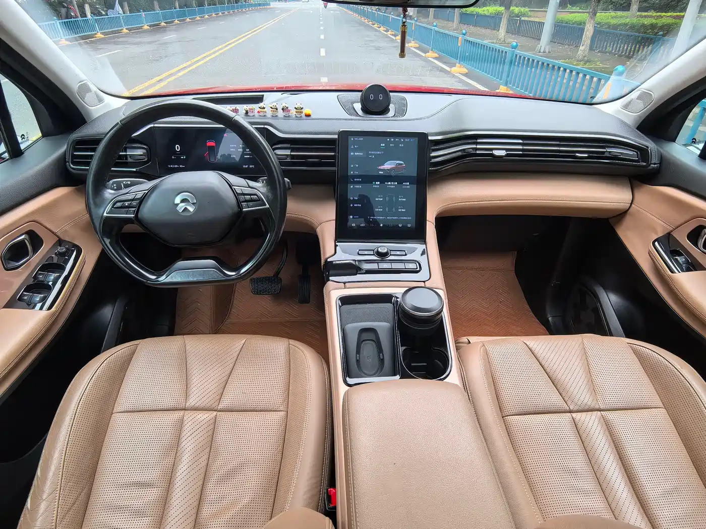 NIO ES8 2019 2018 425KM Base Edition 6-Seater