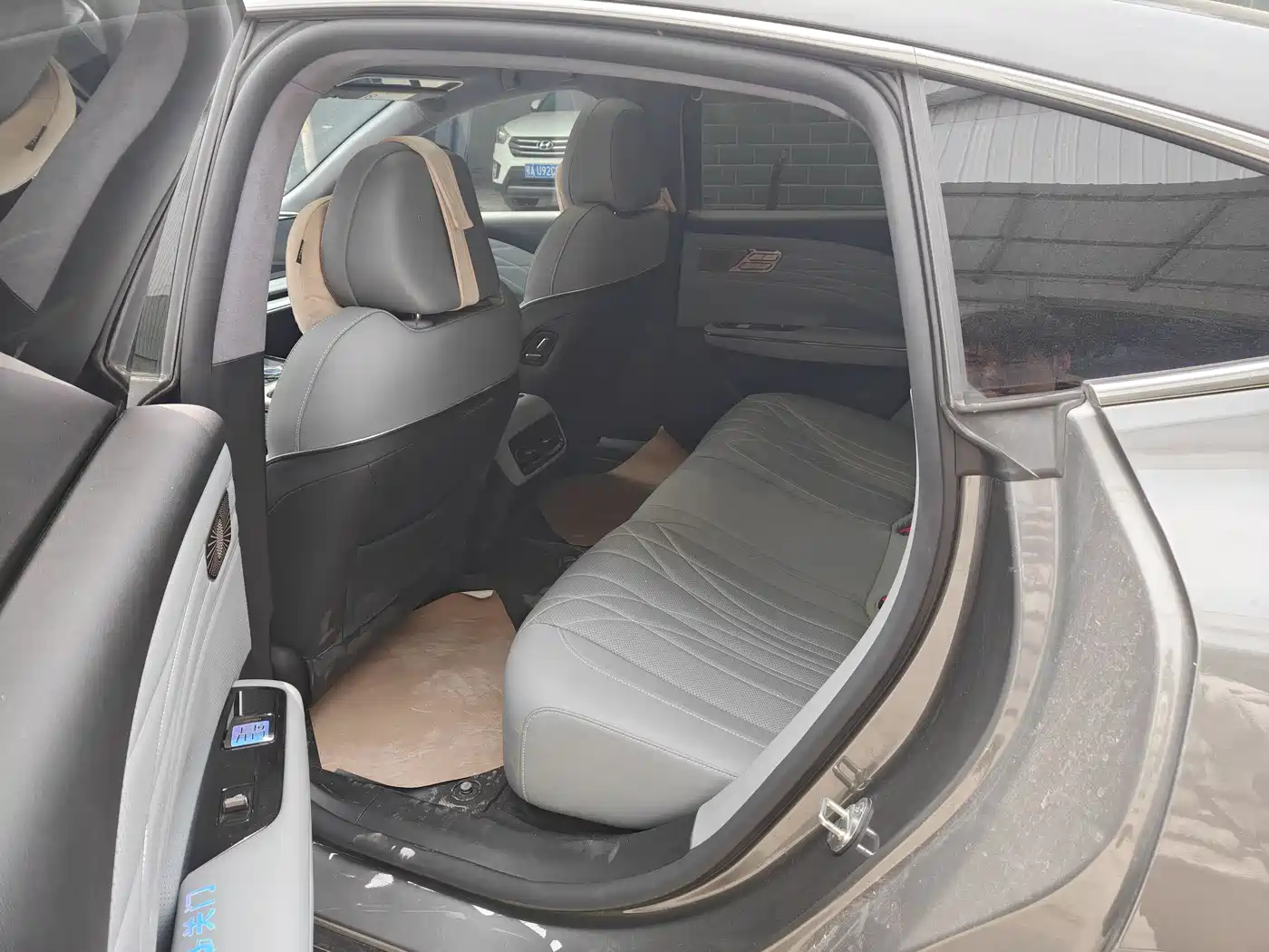 GEELY GALAXY GALAXY E8