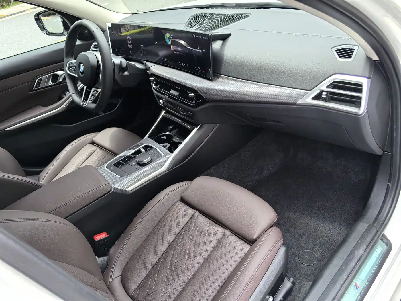 BMW 3 Series 2026 2026 330Li M Sport Shadowline Package