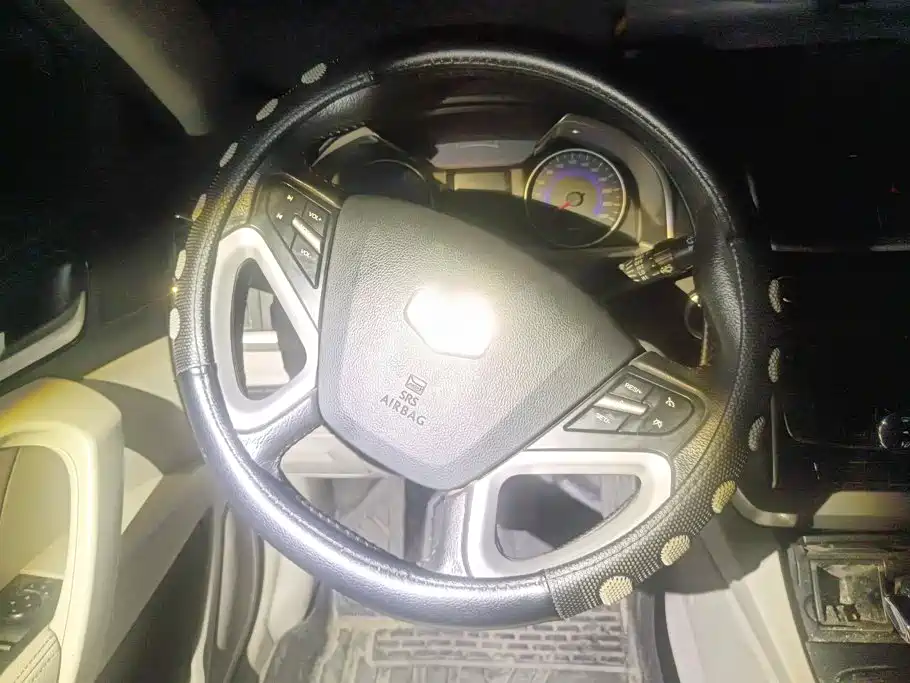 Geely Emgrand 2014 2014 Sedan 1.5L CVT Elite