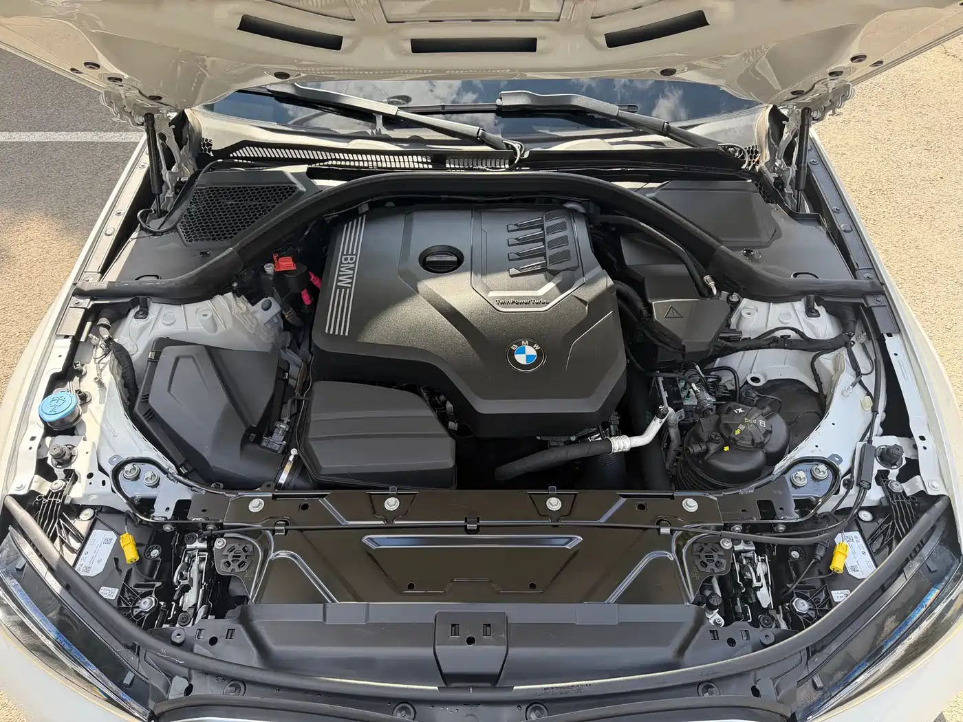 BMW 3 Series 2023 320Li M Sport Package фото 9
