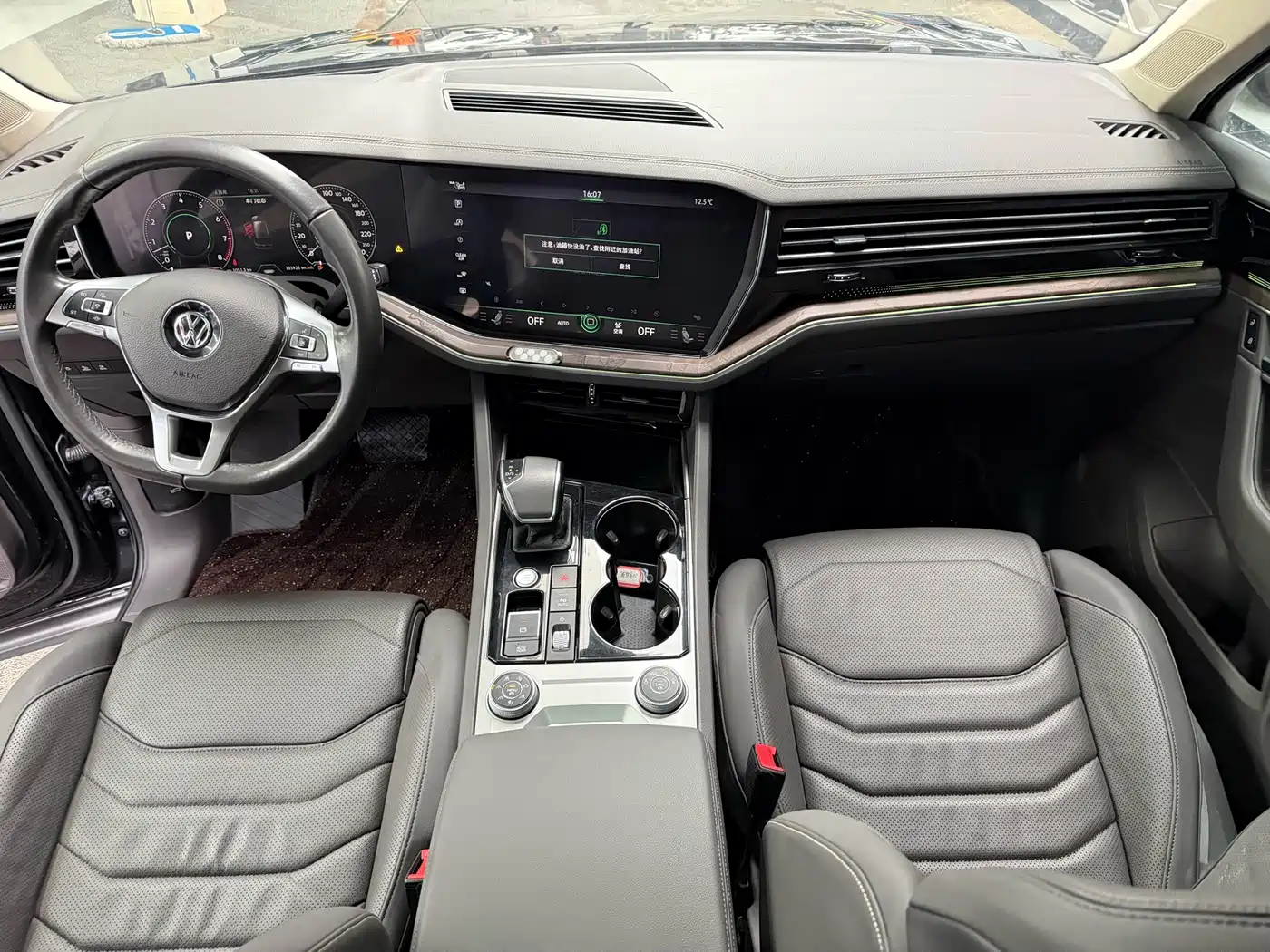 Photo 12 - Volkswagen Touareg
