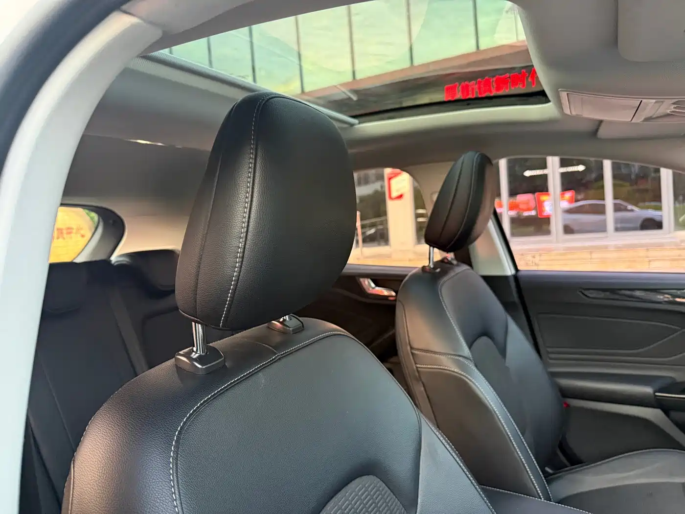 Ford Focus 2021 2021 Sedan EcoBoost 180 Auto Trend