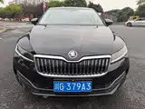 Фото 2 - Škoda Superb