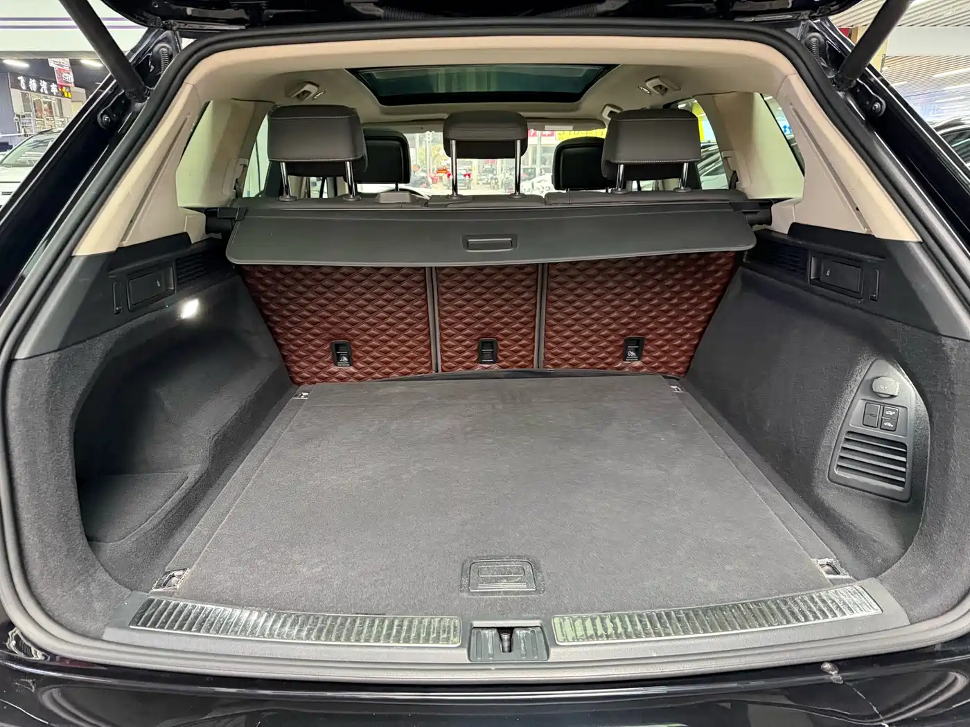Photo 19 - Volkswagen Touareg