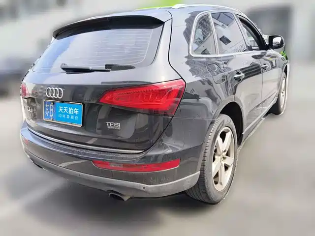 Audi Q5 2016 40 TFSI Technology Model — фото 2