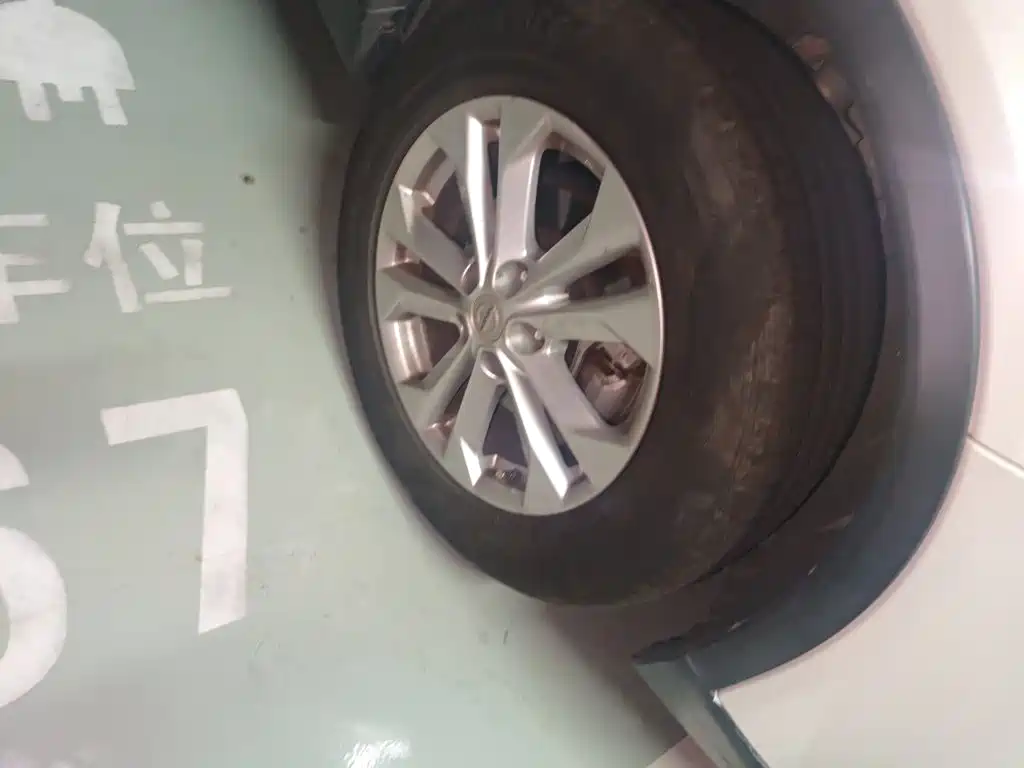 Photo 24 - Nissan X-Trail