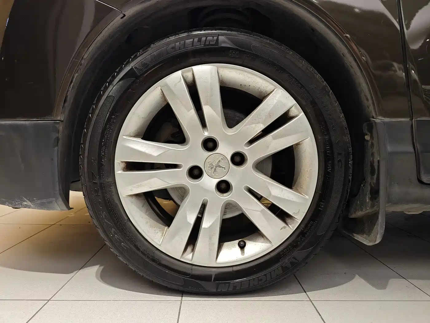 Peugeot 3008 2015 2.0L Automatic Trend Edition фото 6