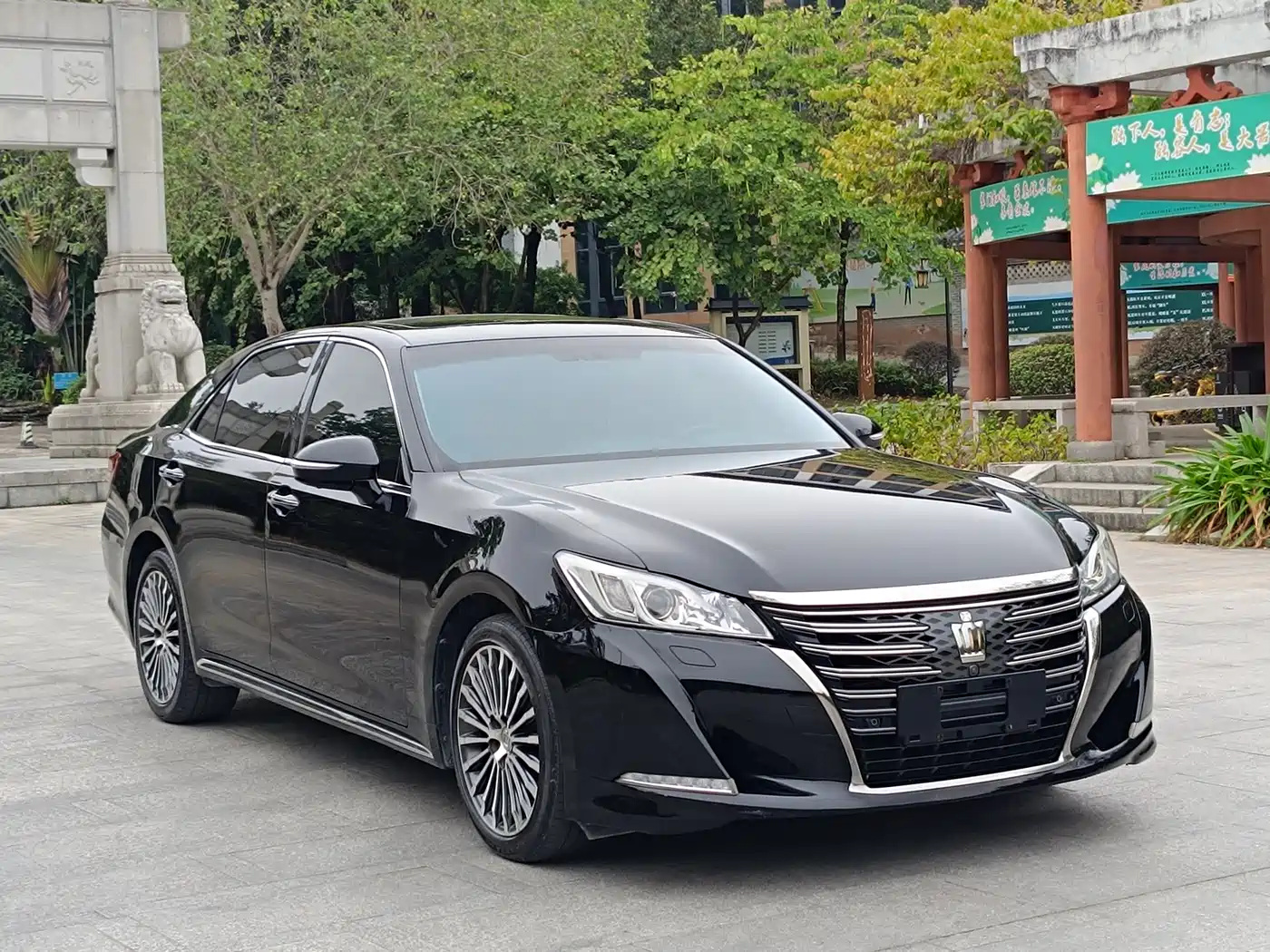 Toyota Crown 2018 2.0T Sport Edition фото 3