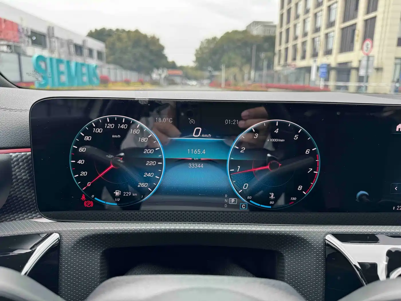Mercedes-Benz A-Class 2021 A 200 L Sport Sedan Fashion Edition фото 20