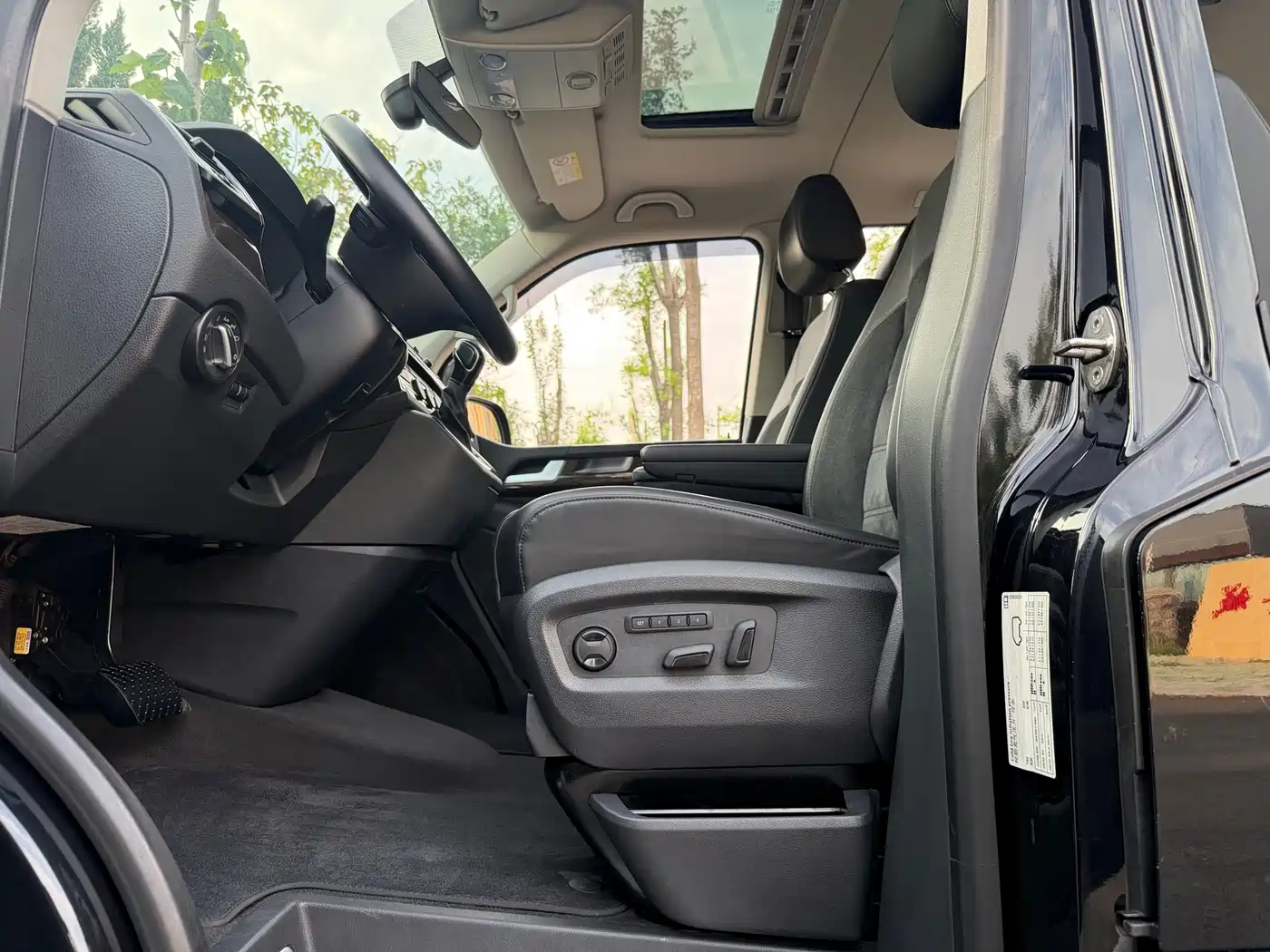 Volkswagen Multivan 2020 2019 2.0TSI 4WD Premium 7-seater