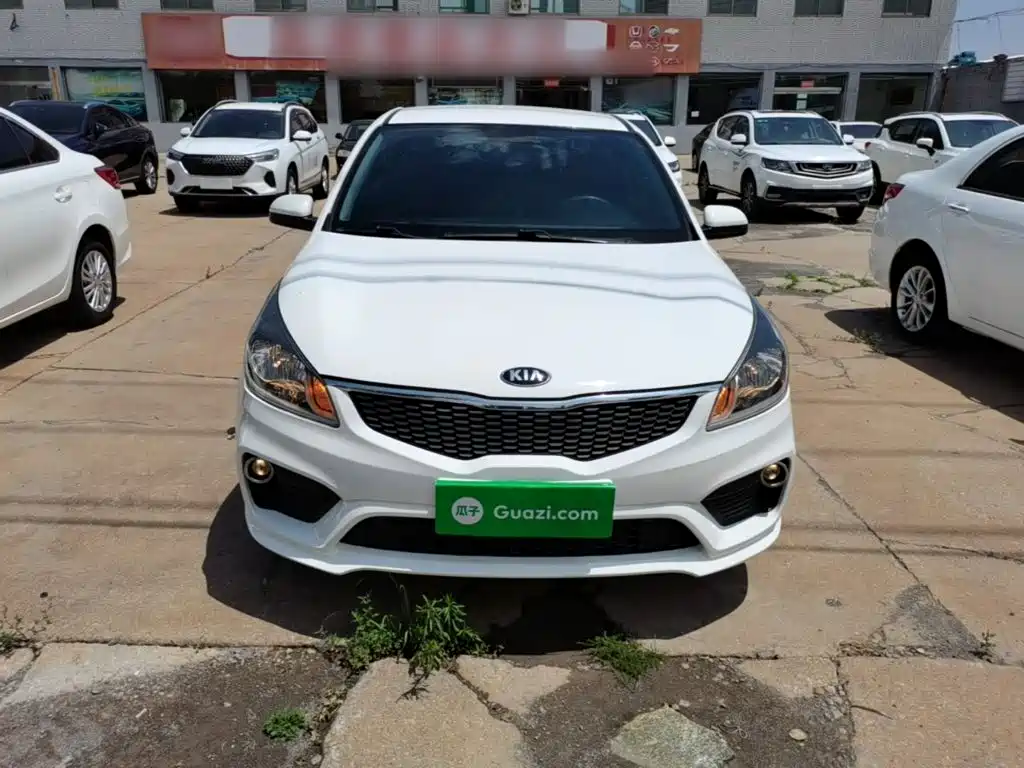 Kia K2 2017 2017 Sedan 1.4L AT GLS