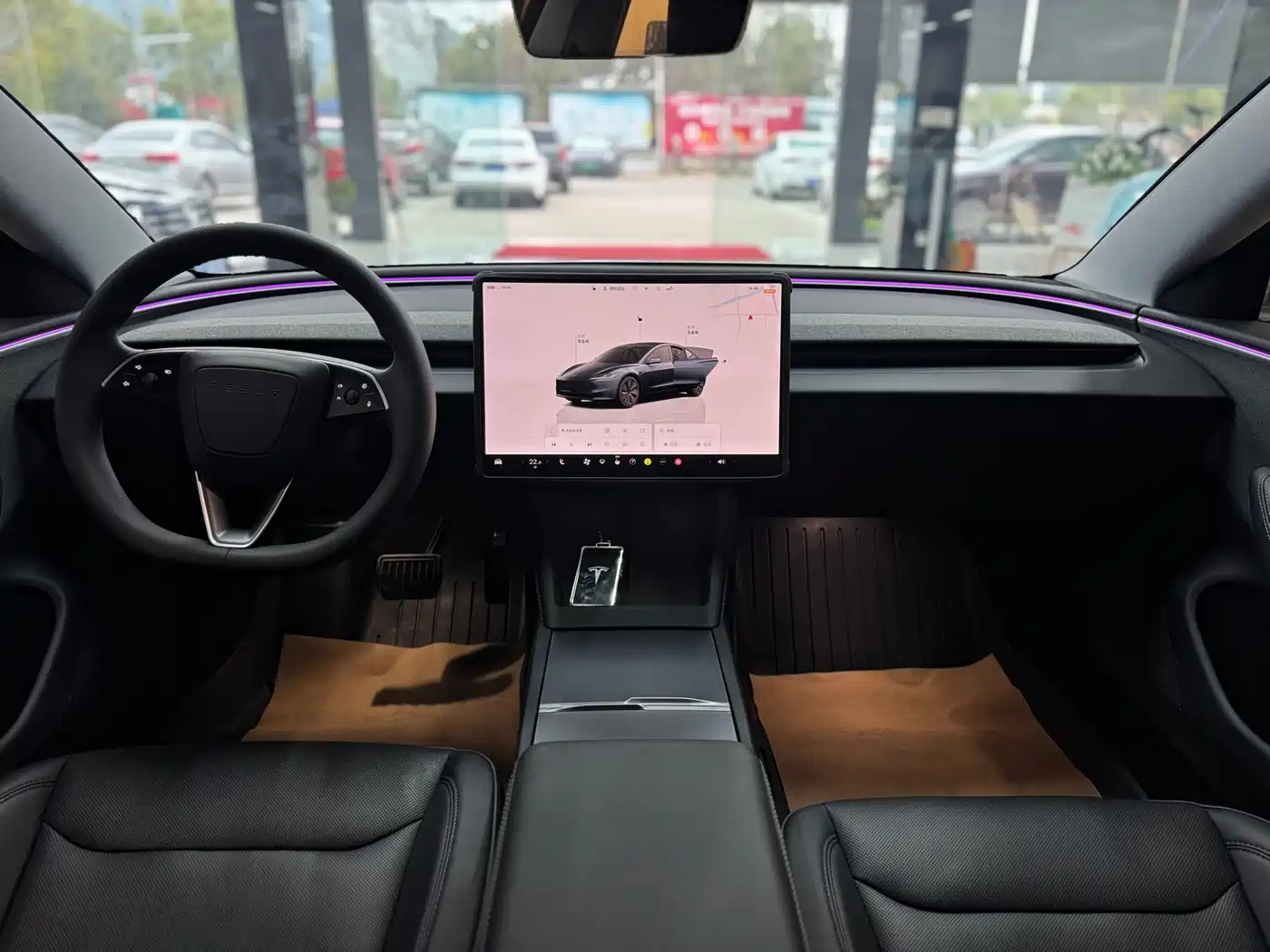 TESLA MODEL 3