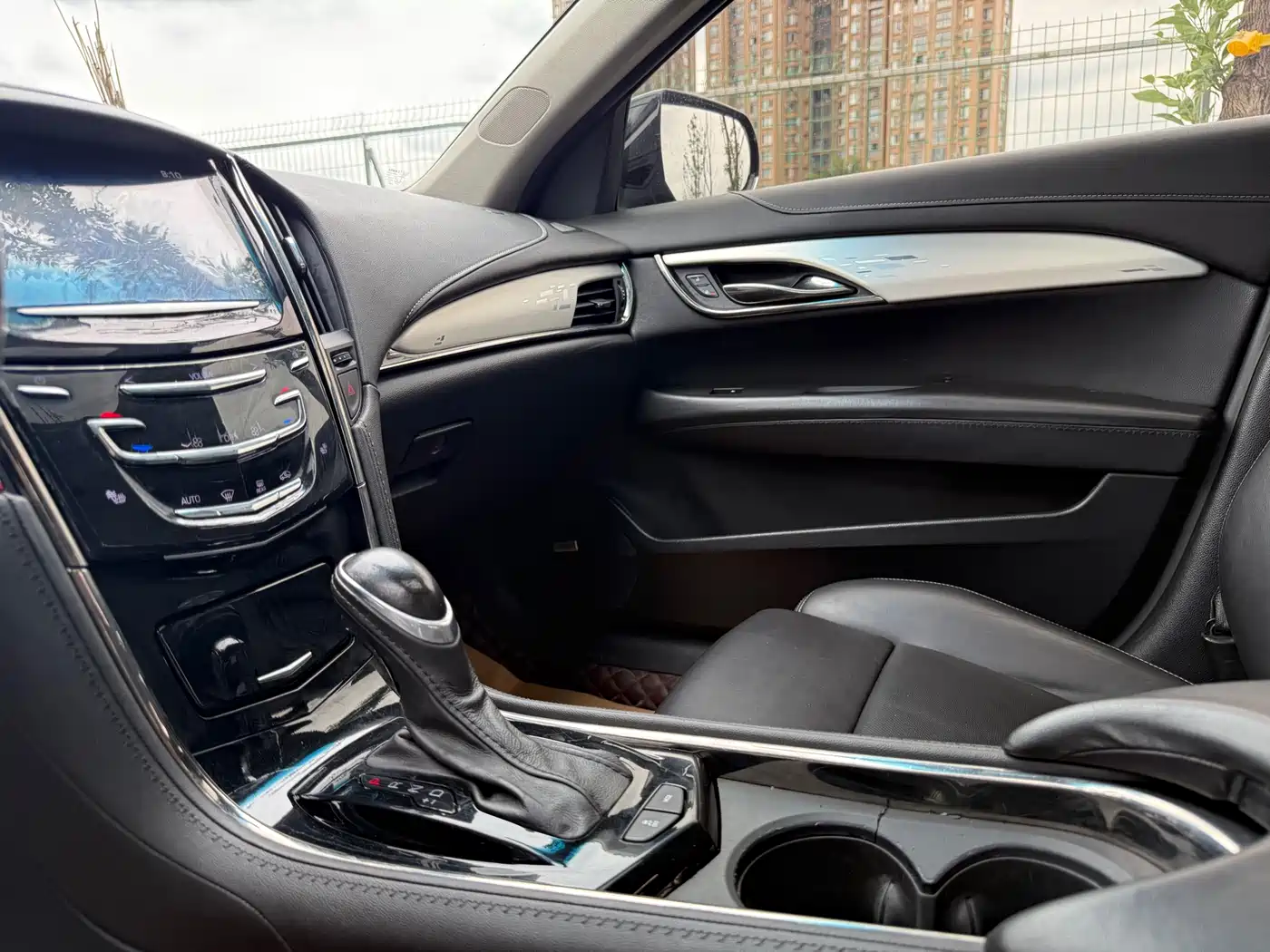 Cadillac ATS (Import) 2014 Model 28T Leading фото 8