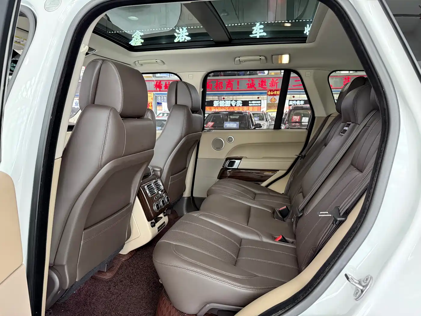 Land Rover Range Rover 2016 3.0 SC V6 Vogue фото 15