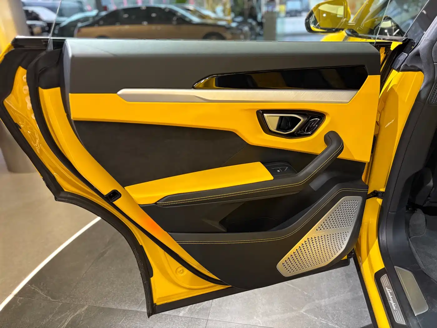 Lamborghini Urus 2018 4.0T V8 фото 10