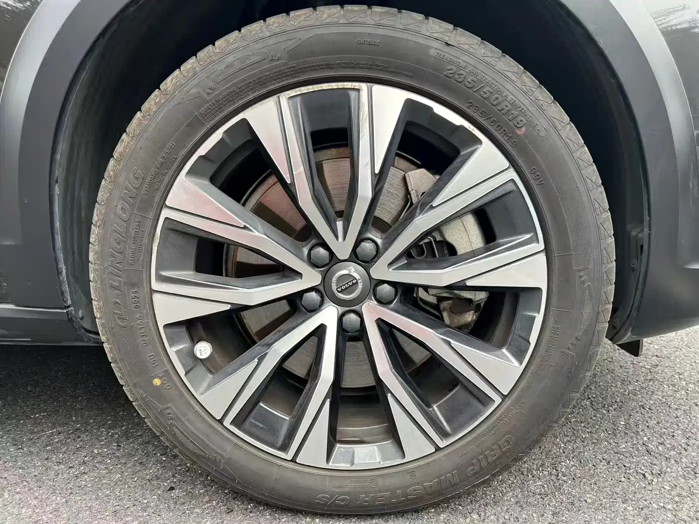 VOLVO V90