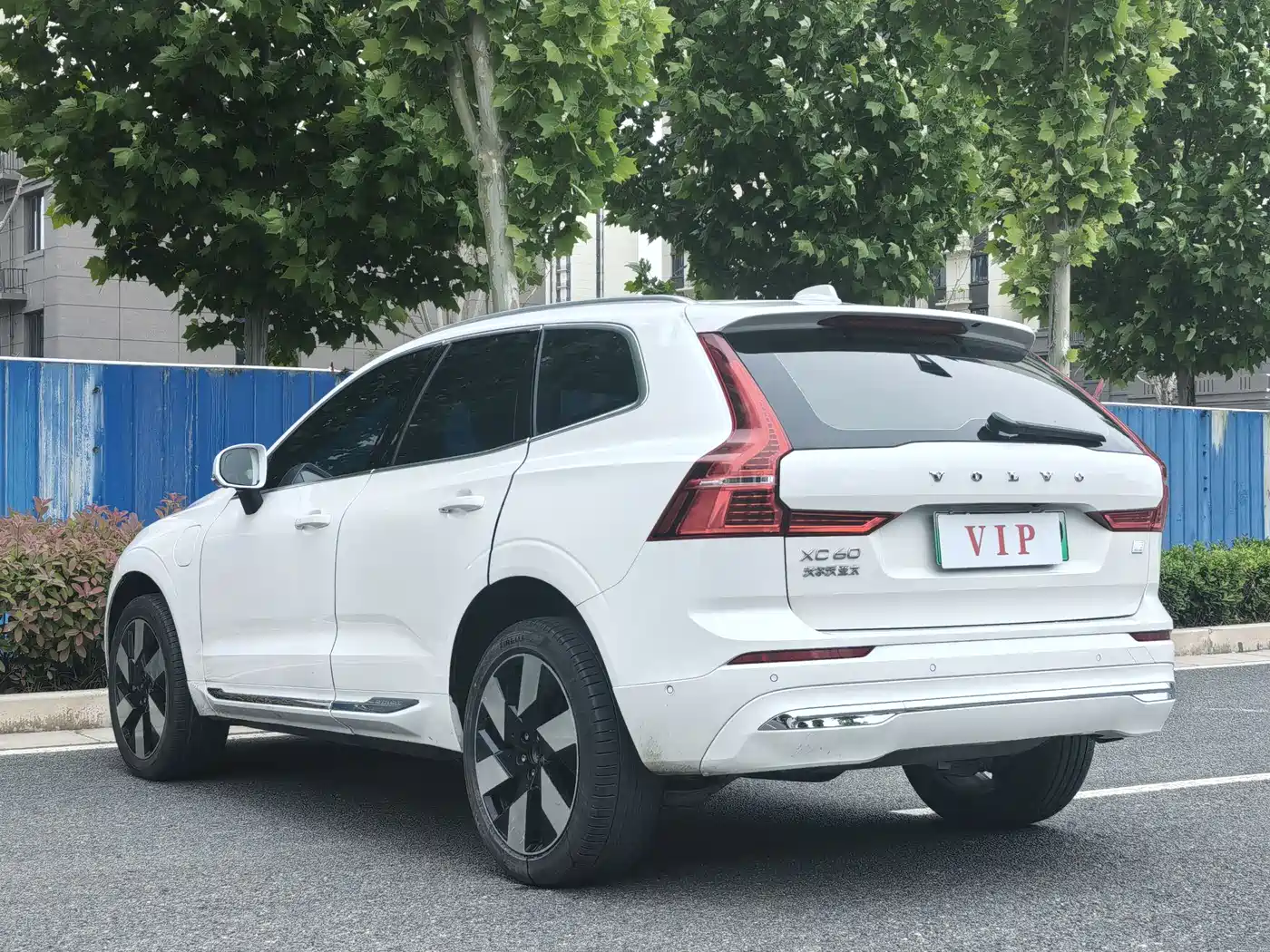 Volvo XC60 Plug-in Hybrid 2024 2024 T8 PHEV Long Range AWD Smart Elegance Luxury Edition