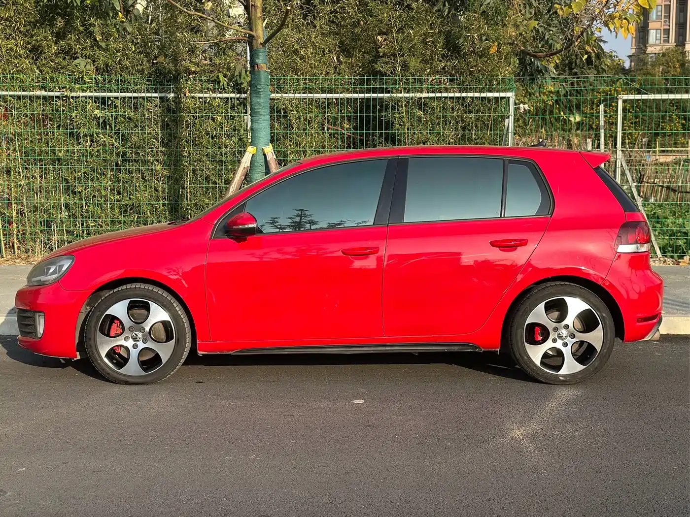 Volkswagen Golf GTI 2012 2.0TSI GTI фото 7