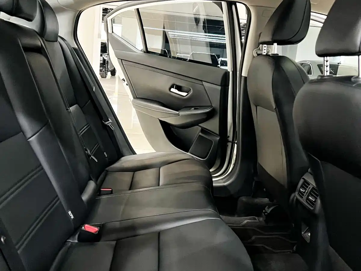 Photo 7 - Nissan Sylphy