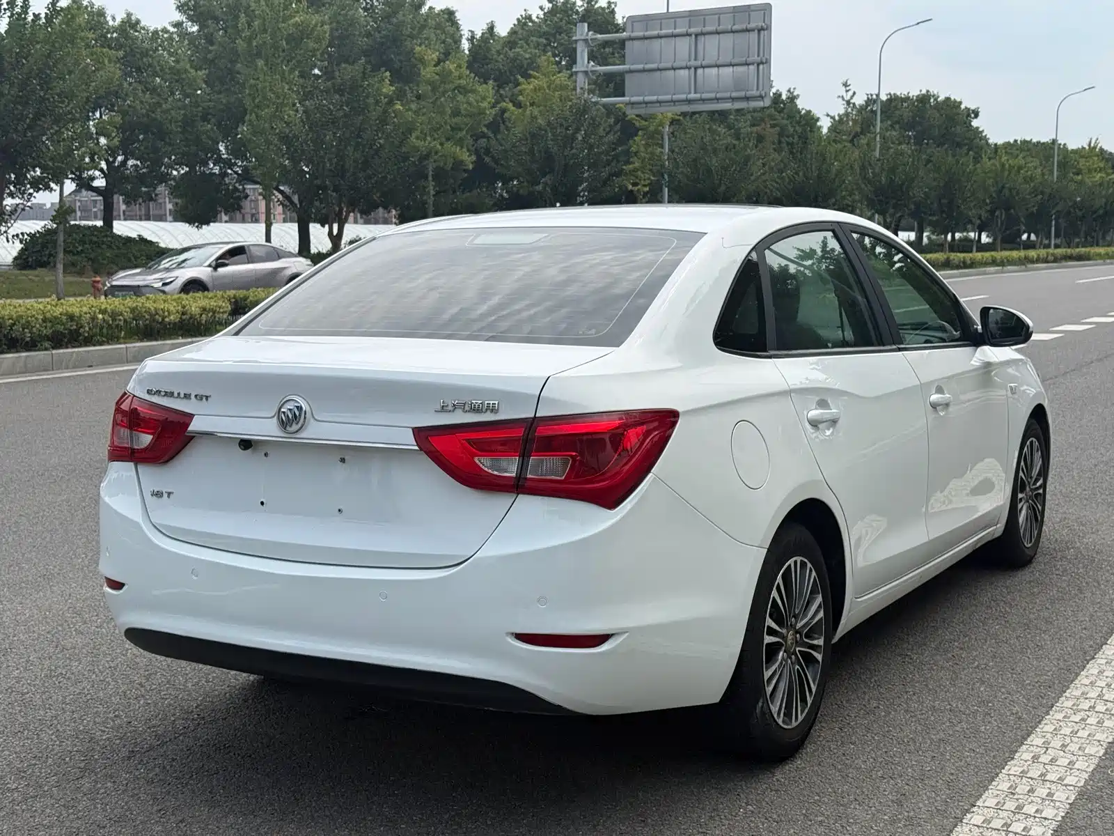 Фото 7 - Buick Excelle