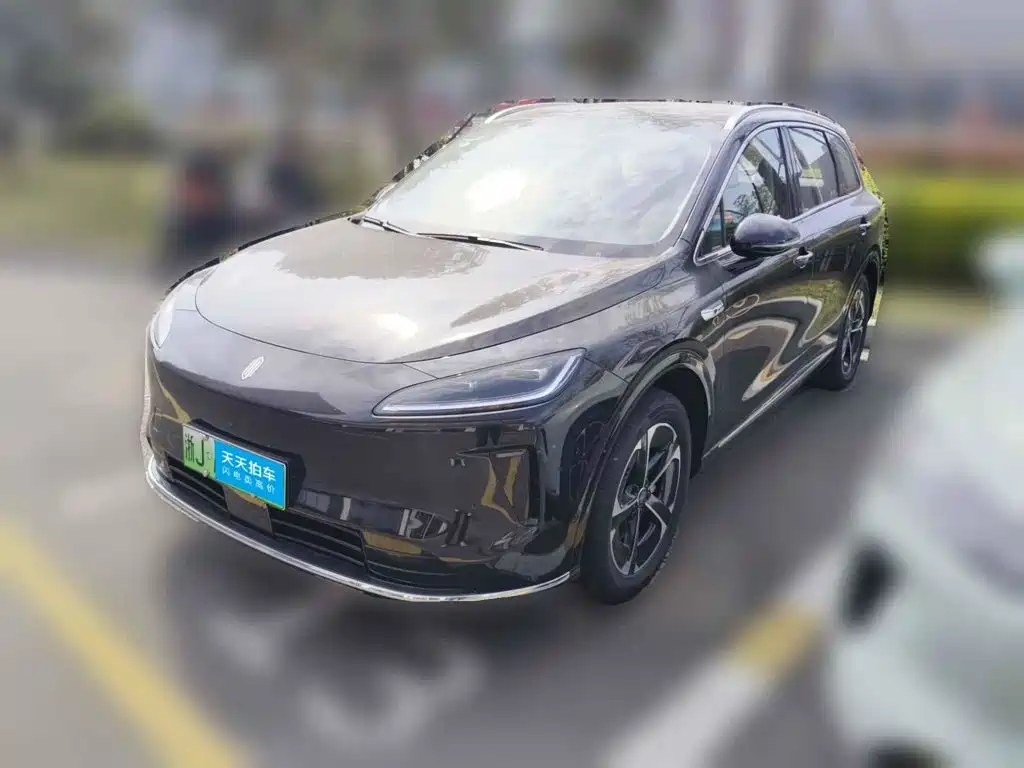 Фото 1 - Shangjie SUV