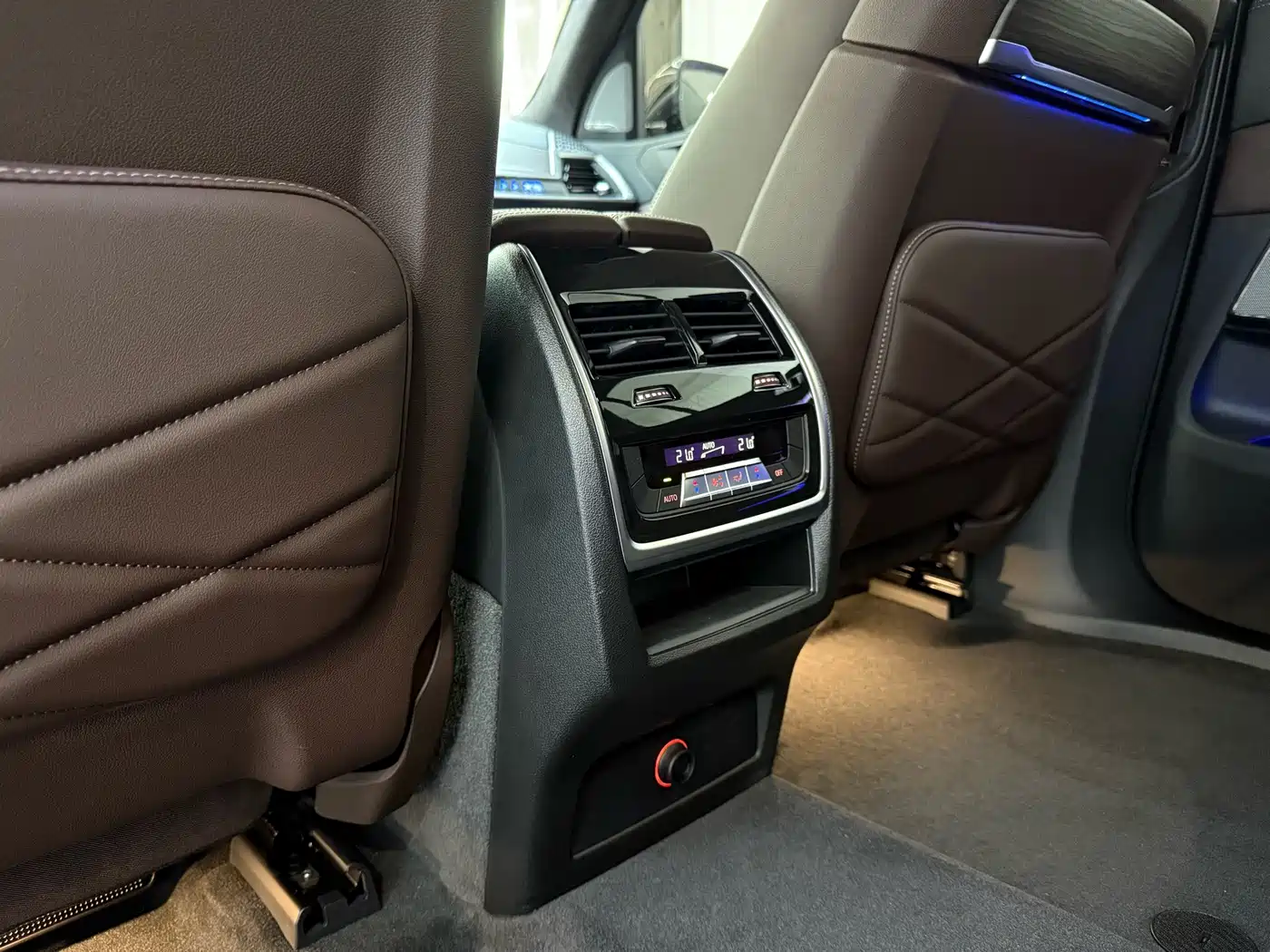 BMW X5 2025 2025 Model xDrive 40Li Exclusive M Sport Blackout Package