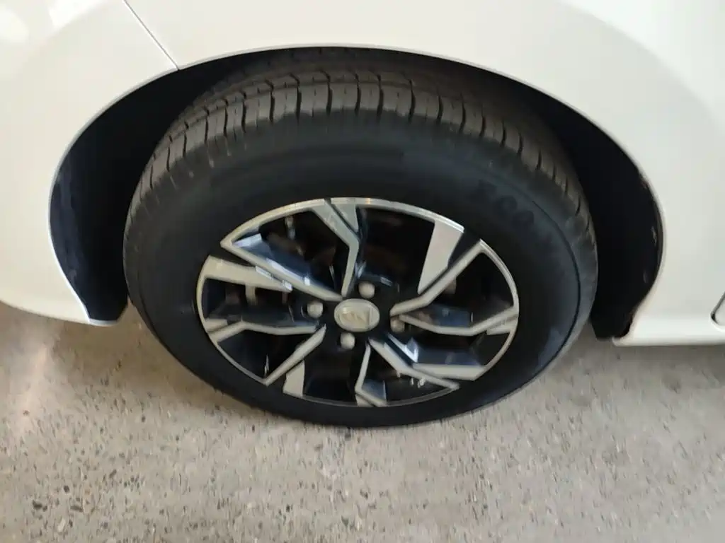 Photo 23 - Baojun 360