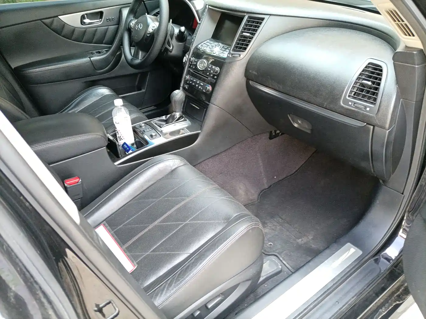 Infiniti FX 2011 2011 Infiniti FX35 Premium Edition