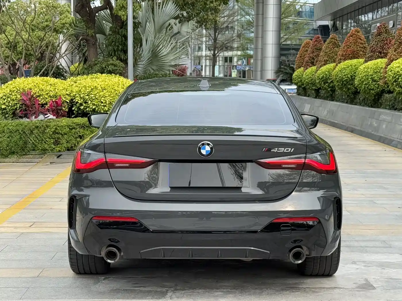 BMW 4 Series 2024 430i M Sport Shadow Edition фото 15