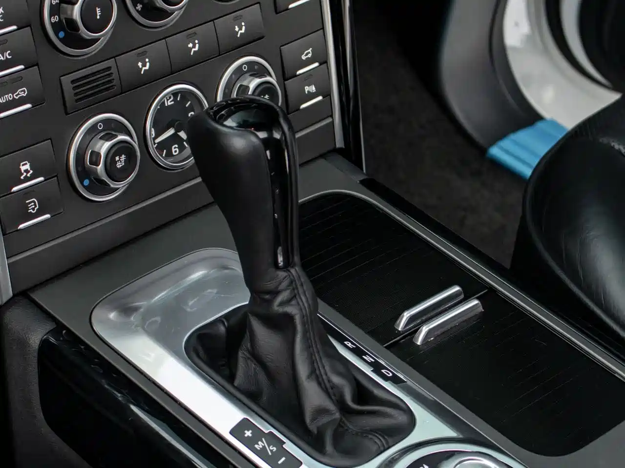 Photo 15 - Land Rover Range Rover