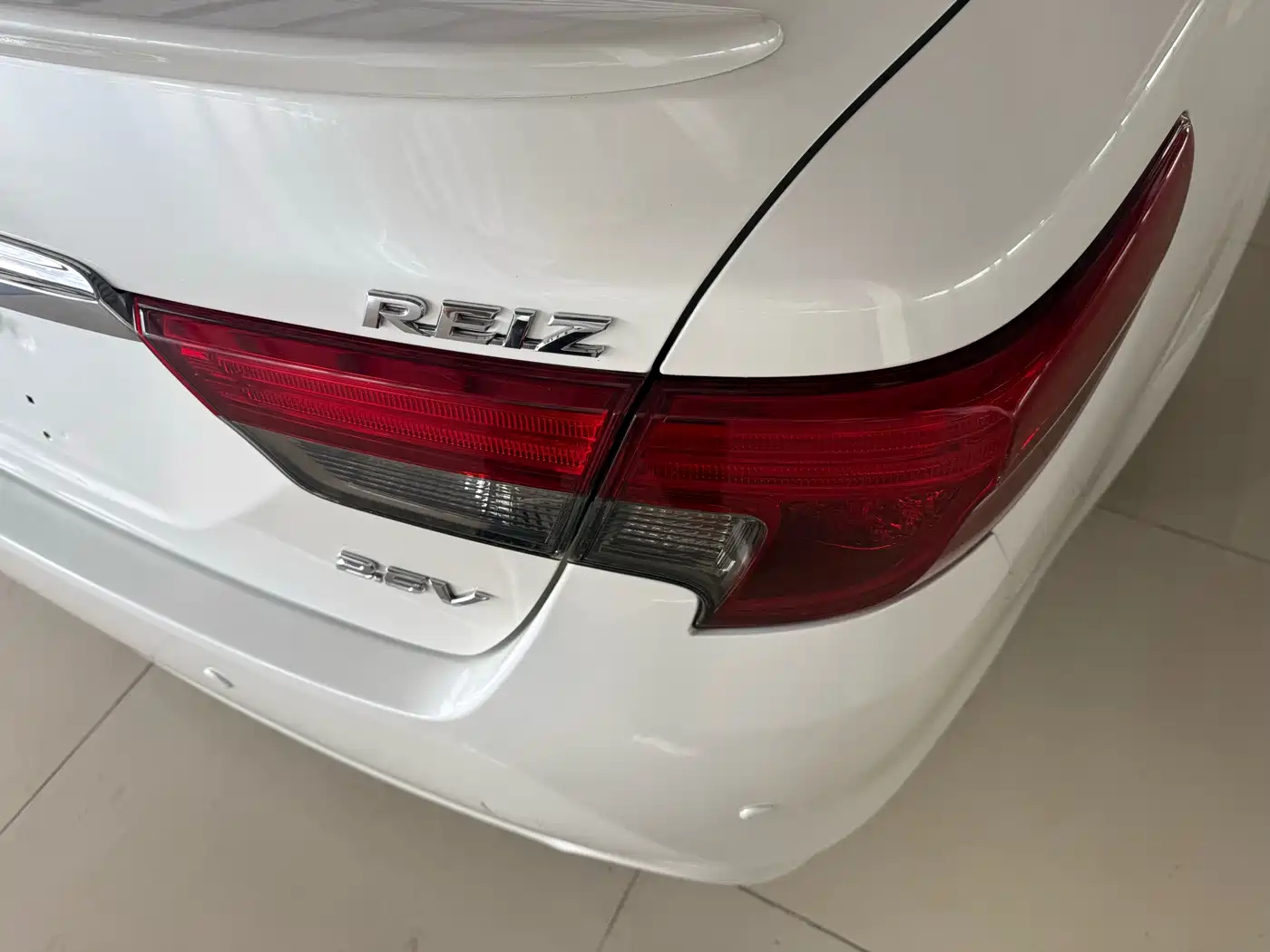 Toyota Reiz 2013 2.5V Premium Edition фото 19