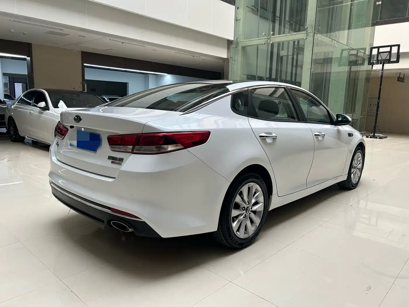 KIA K5