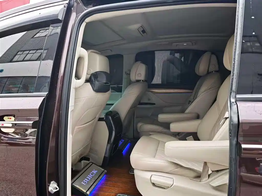 Buick GL8 2018 ES 28T Comfort Type China VI фото 5