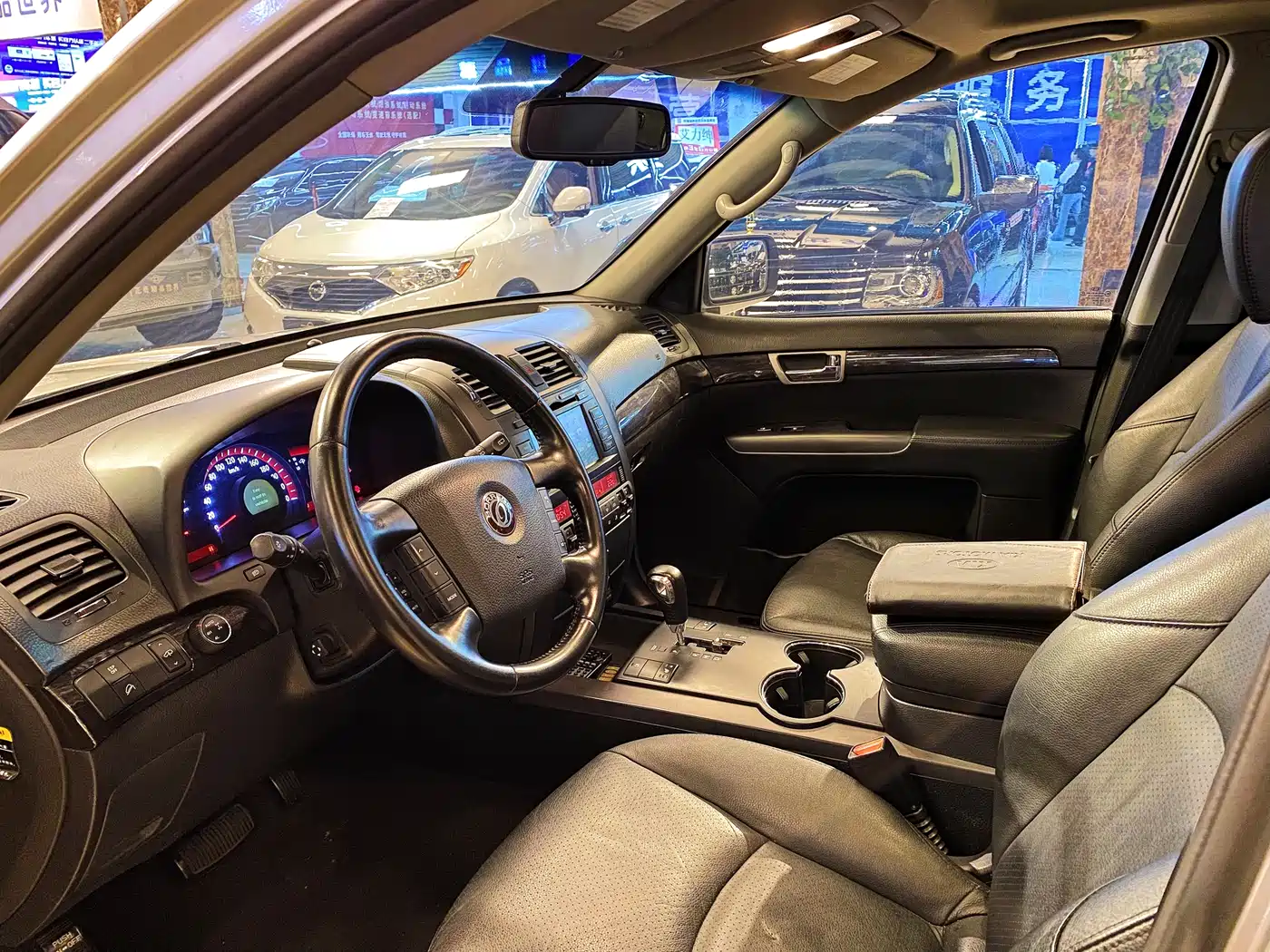 Kia Borego 2013 3.8L Luxury Edition China V фото 10