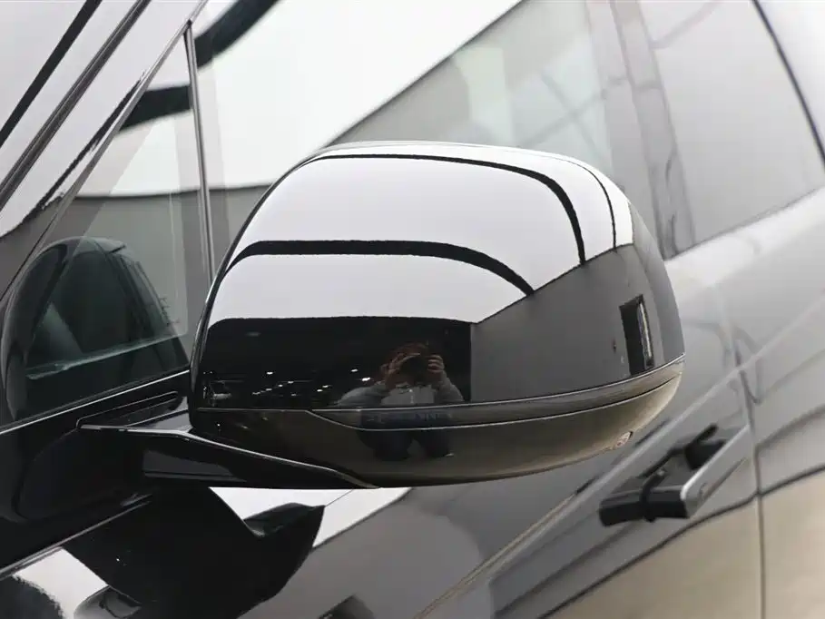 Land Rover Range Rover Sport 2024 400PS Exemplary Edition фото 26
