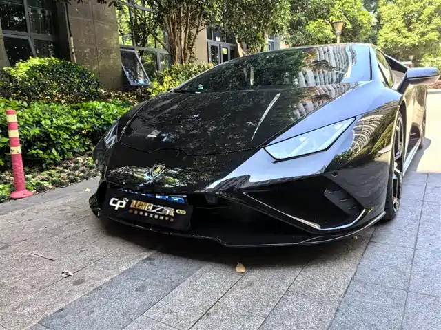 lamborghini huracán