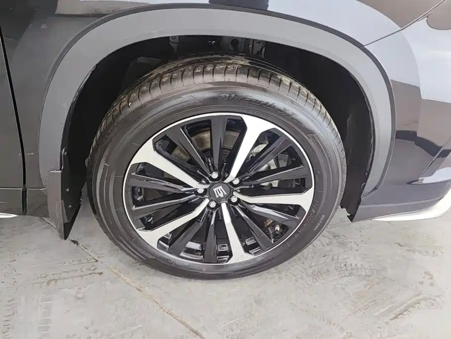 Фото 6 - Toyota Crown Kluger
