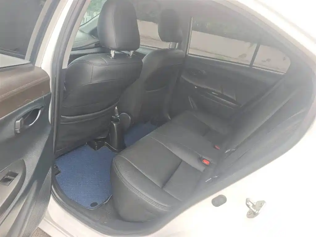 Toyota Vios 2014 1.5L Automatic Smart Enjoyment Edition фото 6