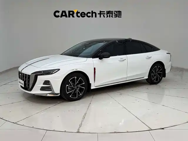  Hongqi Hongqi H6 2025 Model 2.0T Beauty Edition
