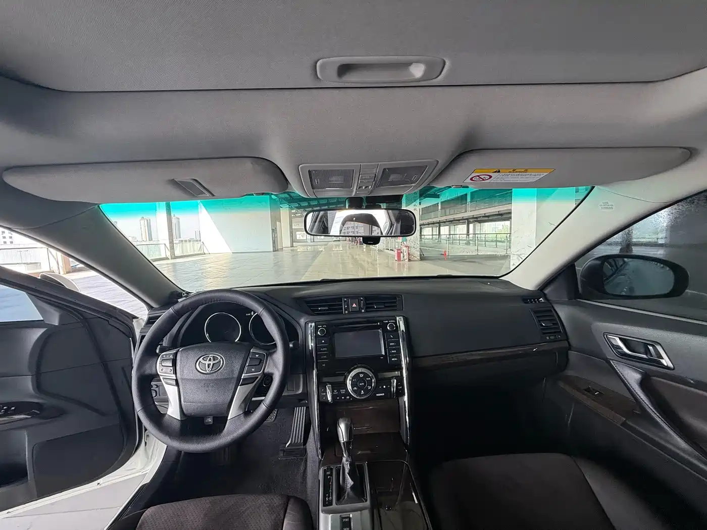 Toyota Reiz 2013 2.5V Premium Edition фото 8