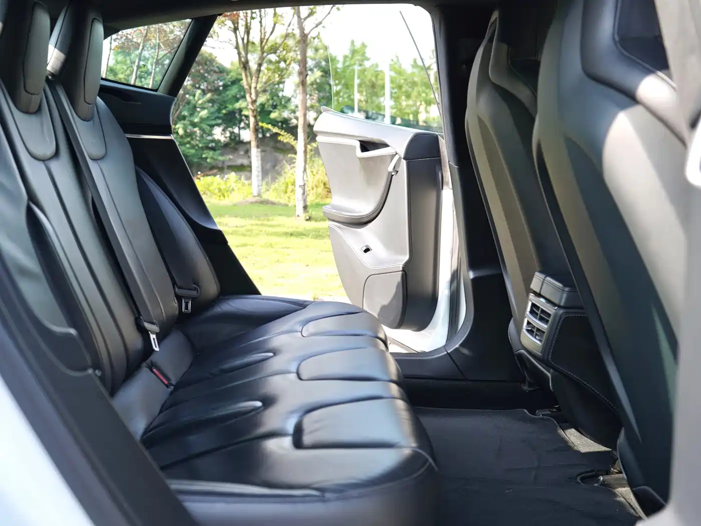 Tesla Model S 2016 2015 Model S 70D
