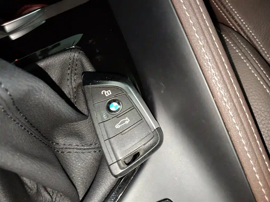 BMW X1 2019 sDrive18Li Premium Model фото 14