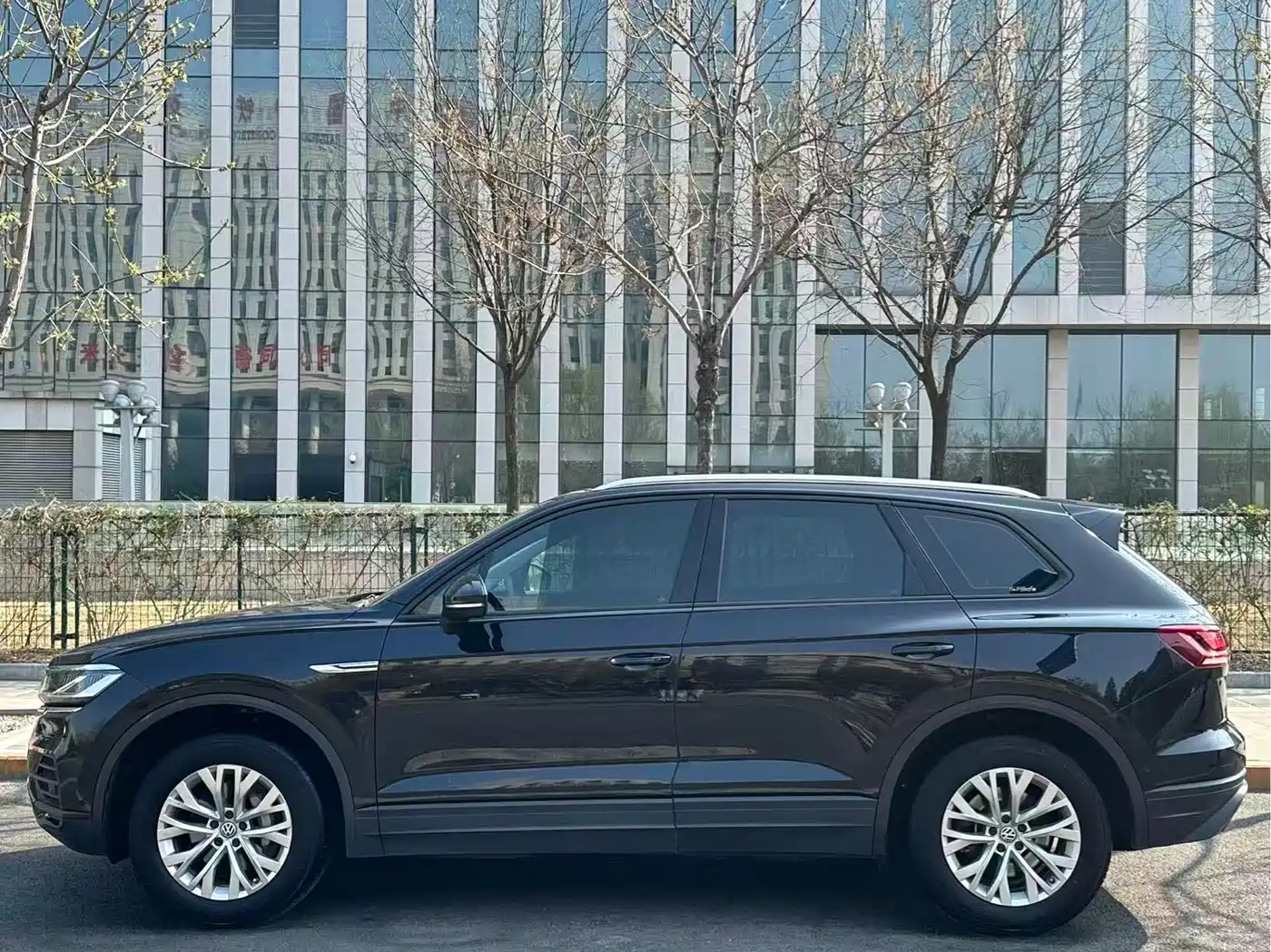 Volkswagen Touareg 2019 2.0TSI Pilot Edition China VI фото 7