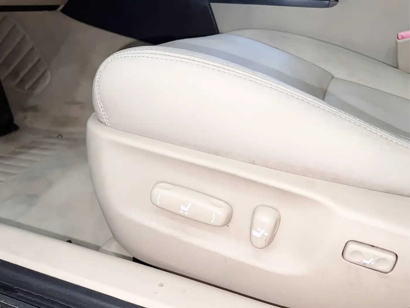 Toyota Crown 2010 2.5L Royal Leather Sunroof Navigation фото 11