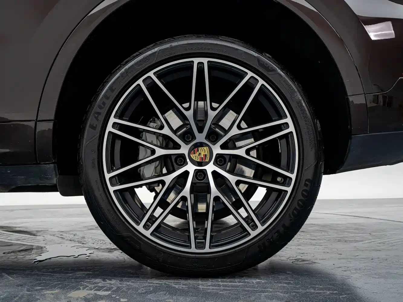 Фото 8 - Porsche Cayenne