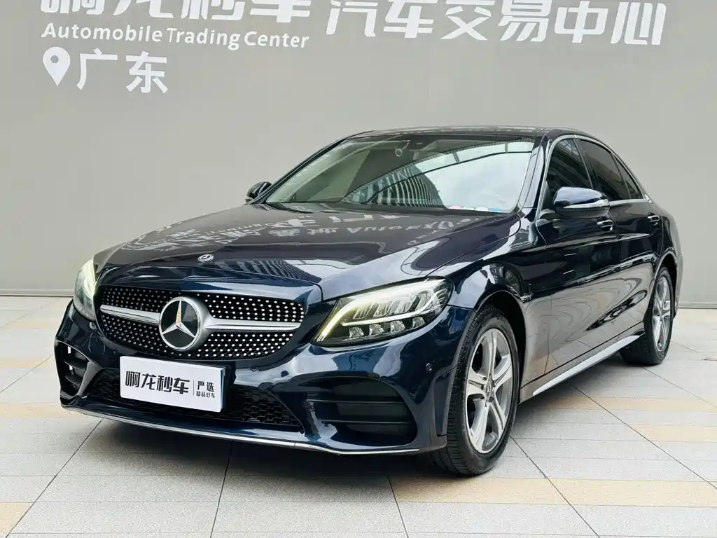 Фото 18 - Mercedes-Benz C-Class