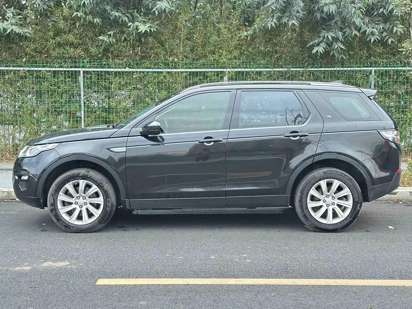 Land Rover Discovery Sport 2017 2.0T PURE фото 8