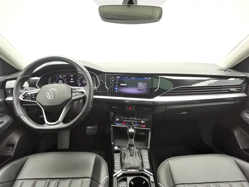 VOLKSWAGEN PASSAT NEW ENERGY